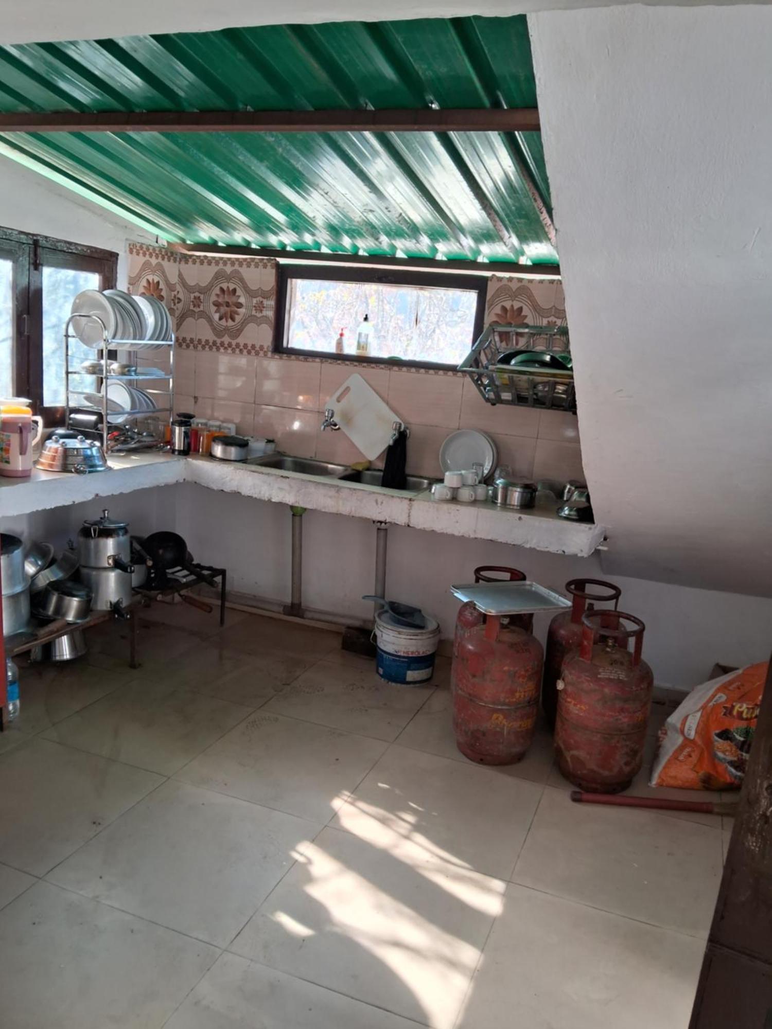 Tirthan Crest Homestay Banjār Exterior foto